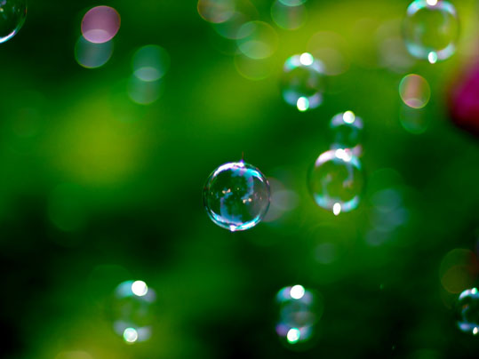 green+bubbles-1600x1200.jpg